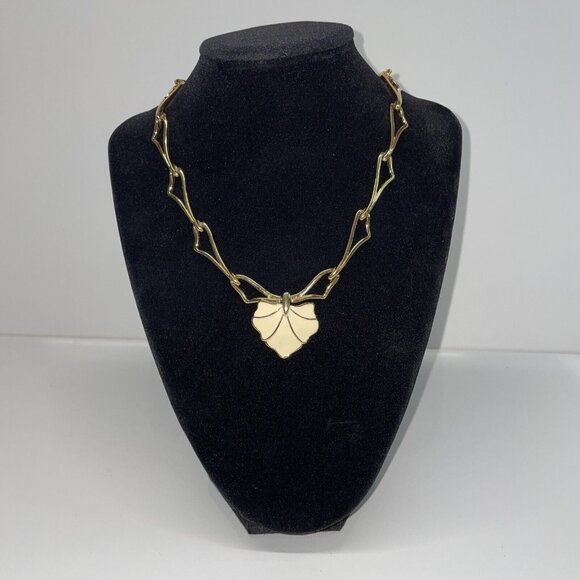 Monet Jewelry - Vintage Monet White Enamel Shell Pendant Choker‎ on Elegant Goldtone Chain N2